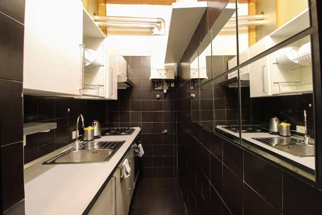 Lovely 2 Bedroom Apartment-6 Pax By Yourhost Roma Eksteriør bilde